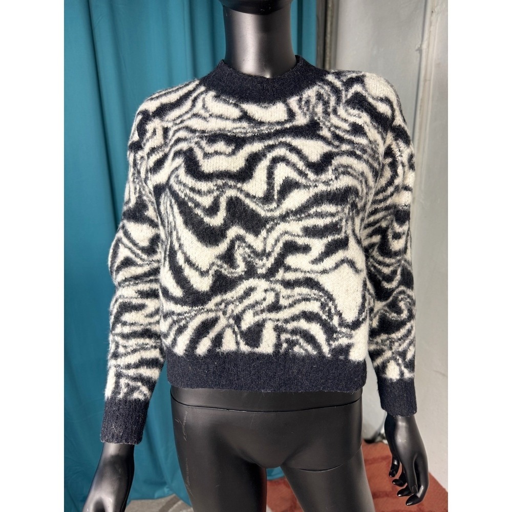 SO Goods For Life Zebra Print Pullover Sweater Women's Large Knit Cozy - Picture 2 of 12